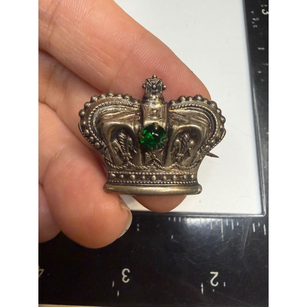 Antique Gold Tone Crown Brooch Green Rhinestone Royal Heraldic Pin 1 Inch